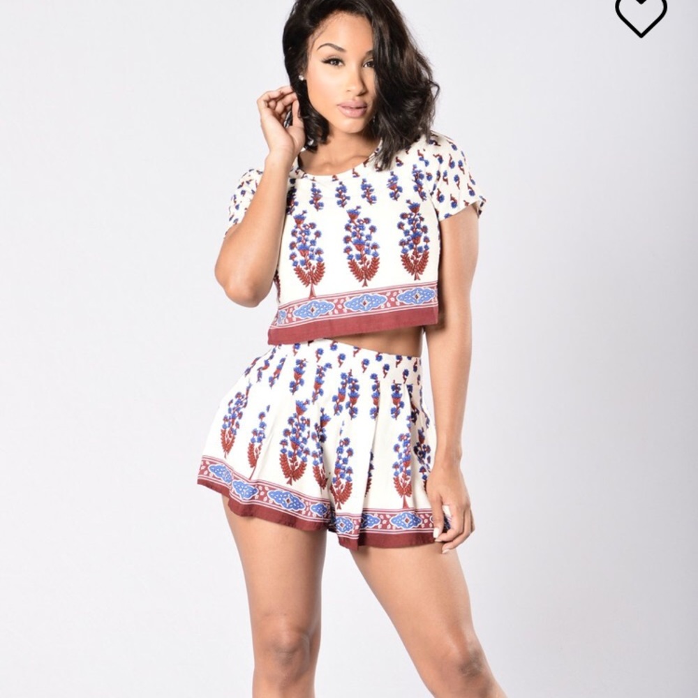Fashion nova Santiago set